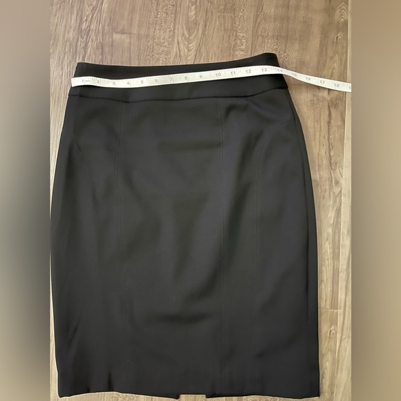 Express Pencil Skirt. Size 4 - Picture 7 of 13